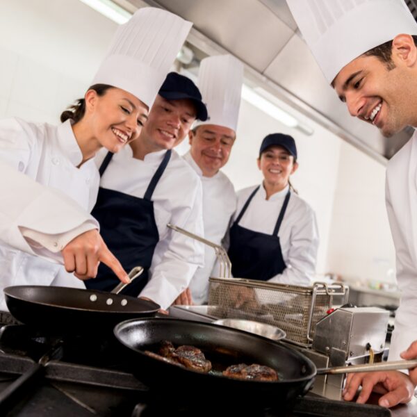 Découvrez l’art culinaire avec les cours de cuisine de La Tourelle Gourmande